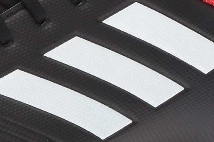 Adidas Predator 18.4 Flexible Grounds logo mid